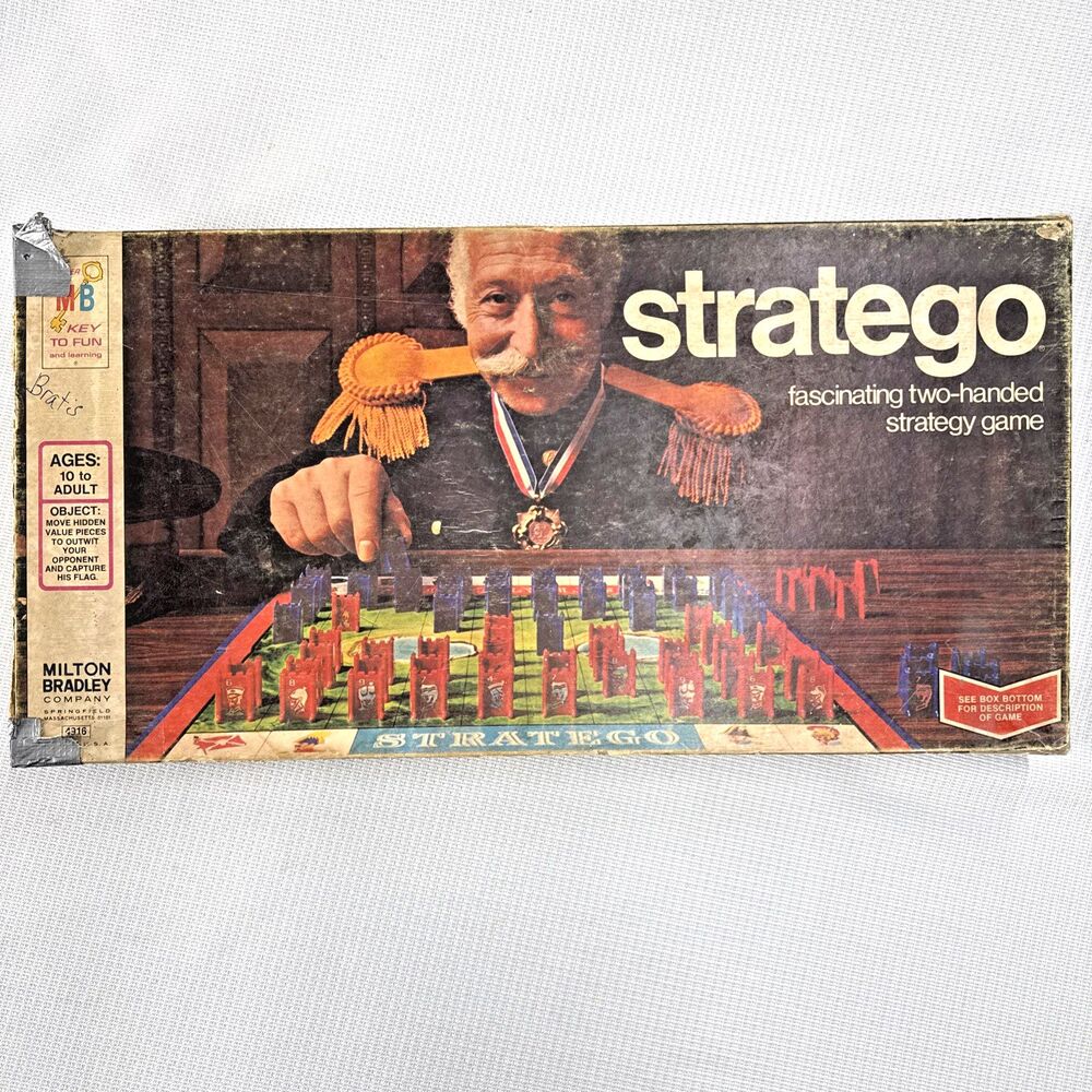 1977 Milton Bradley Stratego Vintage Board Game (Complete)